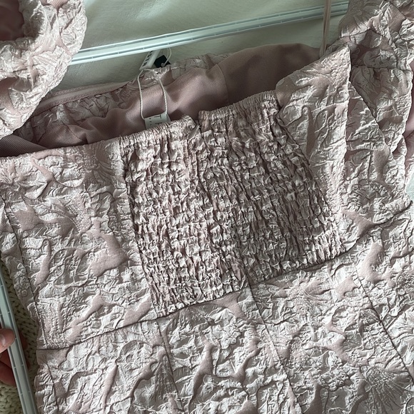 ASTR THE LABEL - Picture 3 of 4